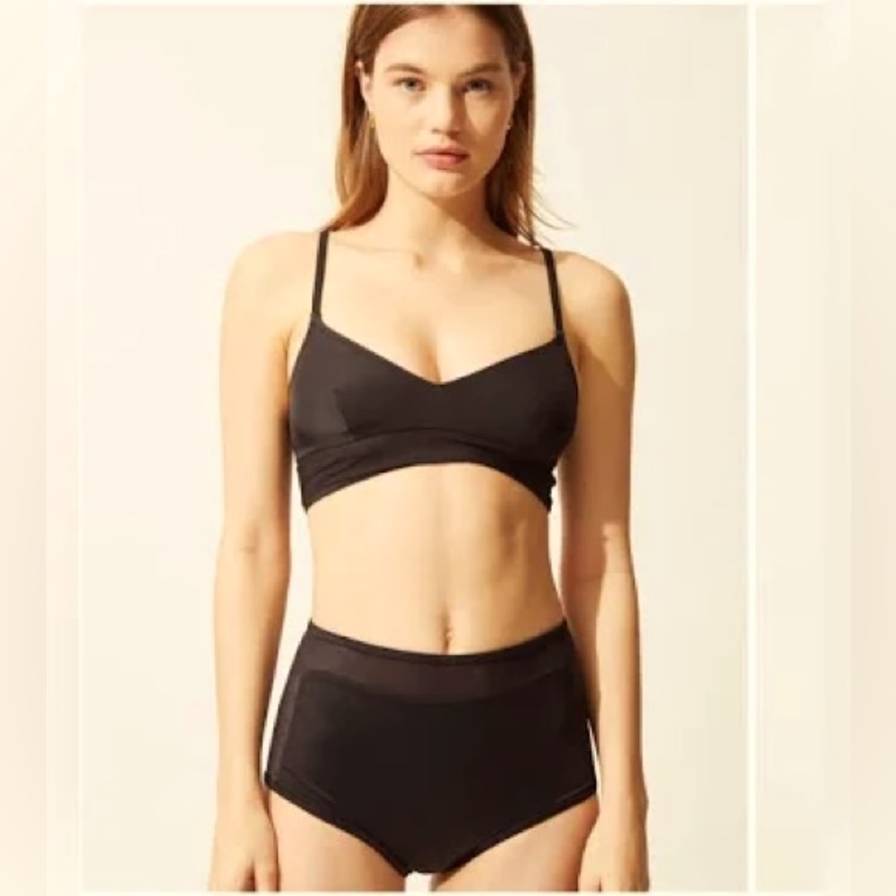 Solid & Striped Black Brigitte bikini Large (top) and Medium (bottoms)